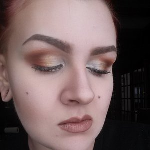 A sort of sunrise look that I did, after being inspired by my new Nars shadow, Persia.
