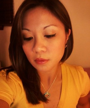 Soft gold and brown, little wing, yellow lights... <3