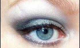 Revlon Luxurious Colour Eyeshadow Smoky Make Up Look.