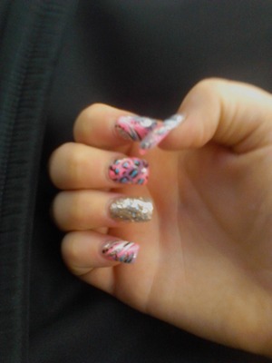 nails