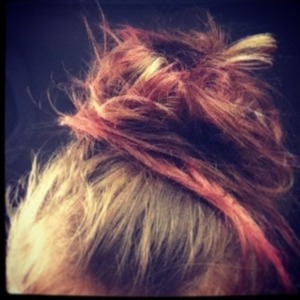 Messy bun ✌😋