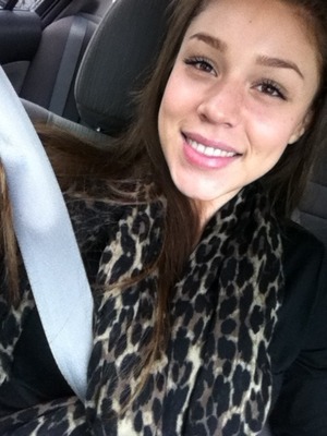 Cheetah scarf, everyday make up. Plain & simple