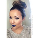 Blue lipstick 
