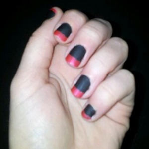 matte black and red nails