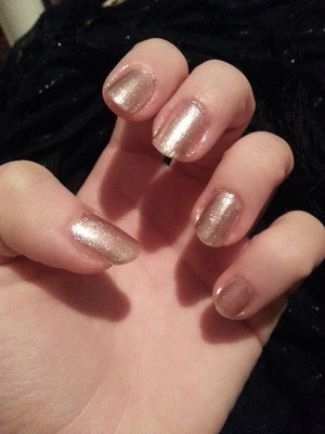 shimmery nails with maxfactor "angel nails 55"