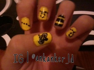 Bee nails follow me on IG, I may make an Instagram for only nails just watch out for it (: