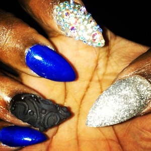 Nails I did for my cousin 💅💁💎