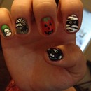 Cute halloween nails!