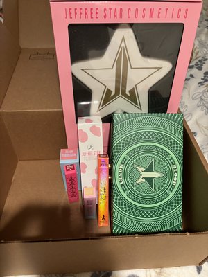 Photo of product included with review by Cristina  N.