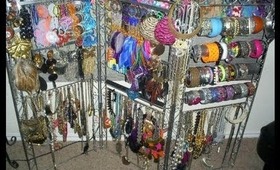 *** HOW I STORE MY NECKLACES*******