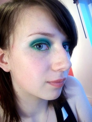 St Patricks Day! http://colourbymakeup.blogspot.com/2012/03/st-patricks-day-inspired-makeup-video.html