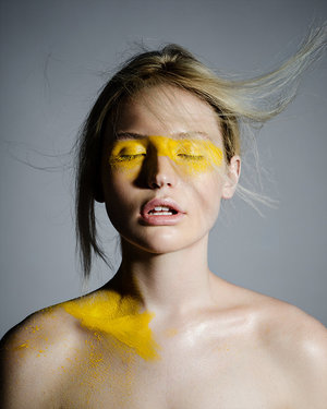 Photography : M Sitek
Retouching : Stefka Pavlova
Makeup/Nails : Tabby Casto
Model : Chloe