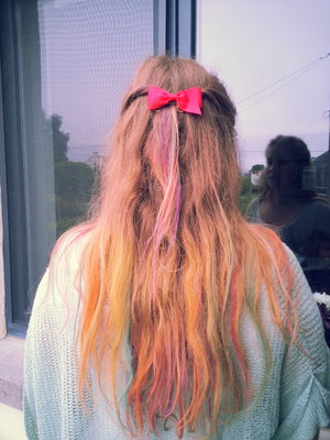 Hair Chalk <3 perfect for summer time :D