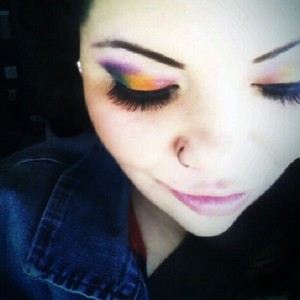 I wanted to play with my eye shadow, and I came up with this. I thought this would be a great look for the summer