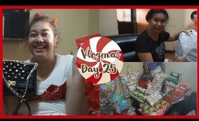 Opening Presents on Christmas Morning // Vlogmas Day 25 | fashionxfairytale