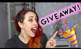 HOLIDAY GIVEAWAY for my Rockstars! 🎉 OPEN | GlitterFallout