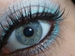 prestige eyeshadow(s) and liquid liner