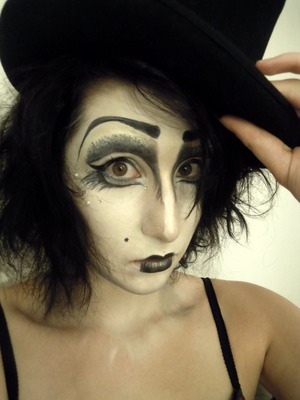 Bored again, some Burtin inspired make up, with Kryolan stick and simple black gel liner