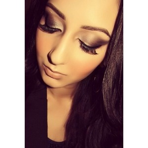 Look I did for New Years Eve using the Lorac Pro Palette. 