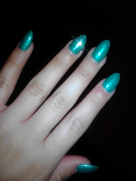 Pointed Acrylic Nails? | Beautylish