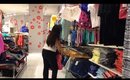 Vlogust 13: Linds and Jess go shopping