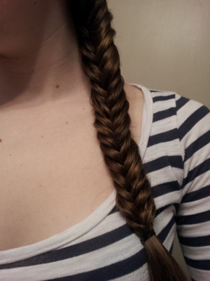 plan and simple just a fishtail braid :) 