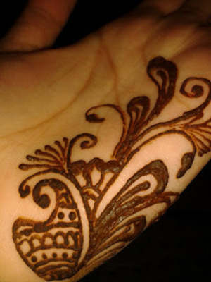 Elegant Henna Paste