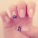 Leopard print nails!