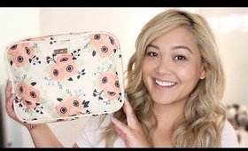 What’s In My Travel Makeup Bag // How I Do My Makeup For Traveling