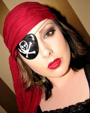 female pirate face makeup
