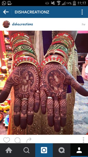 decided to add a little bride and groom in my henna??