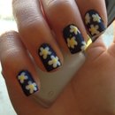 Floral Daisy Nails