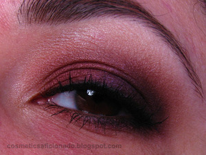 http://www.cosmeticsaficionado.com/2010/11/eye-of-day_29.html