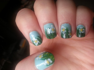 Even if it's cold outside, these nails bring spring feelings. :)