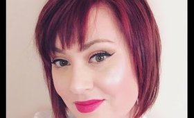Christmas Cat Eyes With A Twist