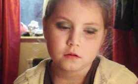 Green Eye Tutorial: With my niece!