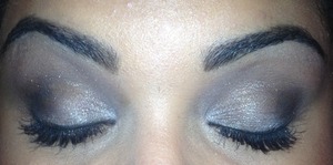 Neutral smokey eye 