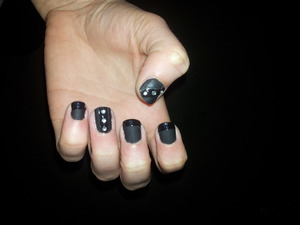 matte and gloss black decorated nails
