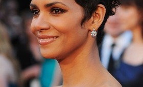 Oscar Makeup 2011: Halle Berry
