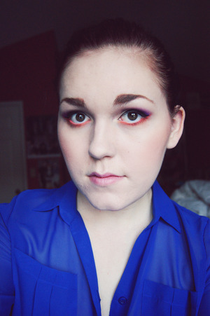 This look was very much inspired by NikkieTutorials' "Bright Summer Party" makeup tutorial!
