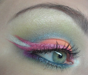 Brights: using Sleek Makeup Acid I-Divine Palette & Sugarpill Cosmetics