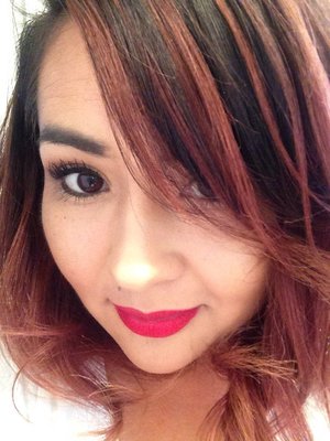 Red matte lipstick 