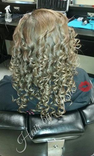 Curls done with a Revlon Curling wand