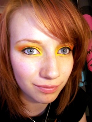 http://colourbymakeup.blogspot.com/2011/11/hayley-williams-inspired-makeup.html