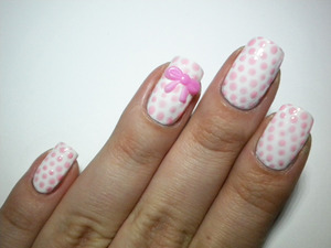 http://​missbeautyaddict.blogspot.c​om/2012/03/​31-day-challenge-polka-dots​-nails.html