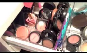 JULIES WORLD: Organizing My Makeup Collection