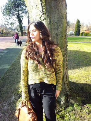 Check out my new video and blog for details about my 2 outfits and for more outfit pictures :)
Youtube: http://youtu.be/4Rj2n70zs_E
Blog: http://bootcampbeauty.com/winter-fashion-lookbook/