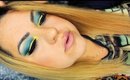 Blue and Yellow Makeup with Yellow Liner - Maquillaje Azul y Amarillo