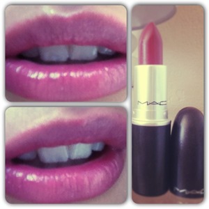 Lipstick MAC capricious 
Beautyful <3 I love 
Art´Beauty by Noémie 