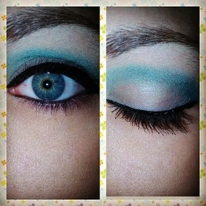 MaryKay Eyeshadow:
Color duet set- Jade plus white 
Maybeliine eyeliner and mascara: Stiletto black